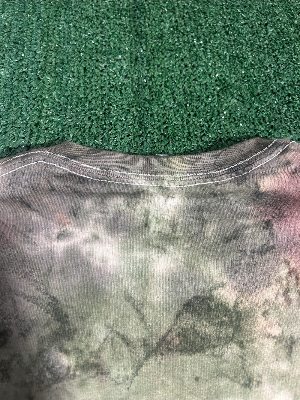 Johnny Cash Tie-Dye Graphic Tee in Green and Brown - Picture 7 of 9